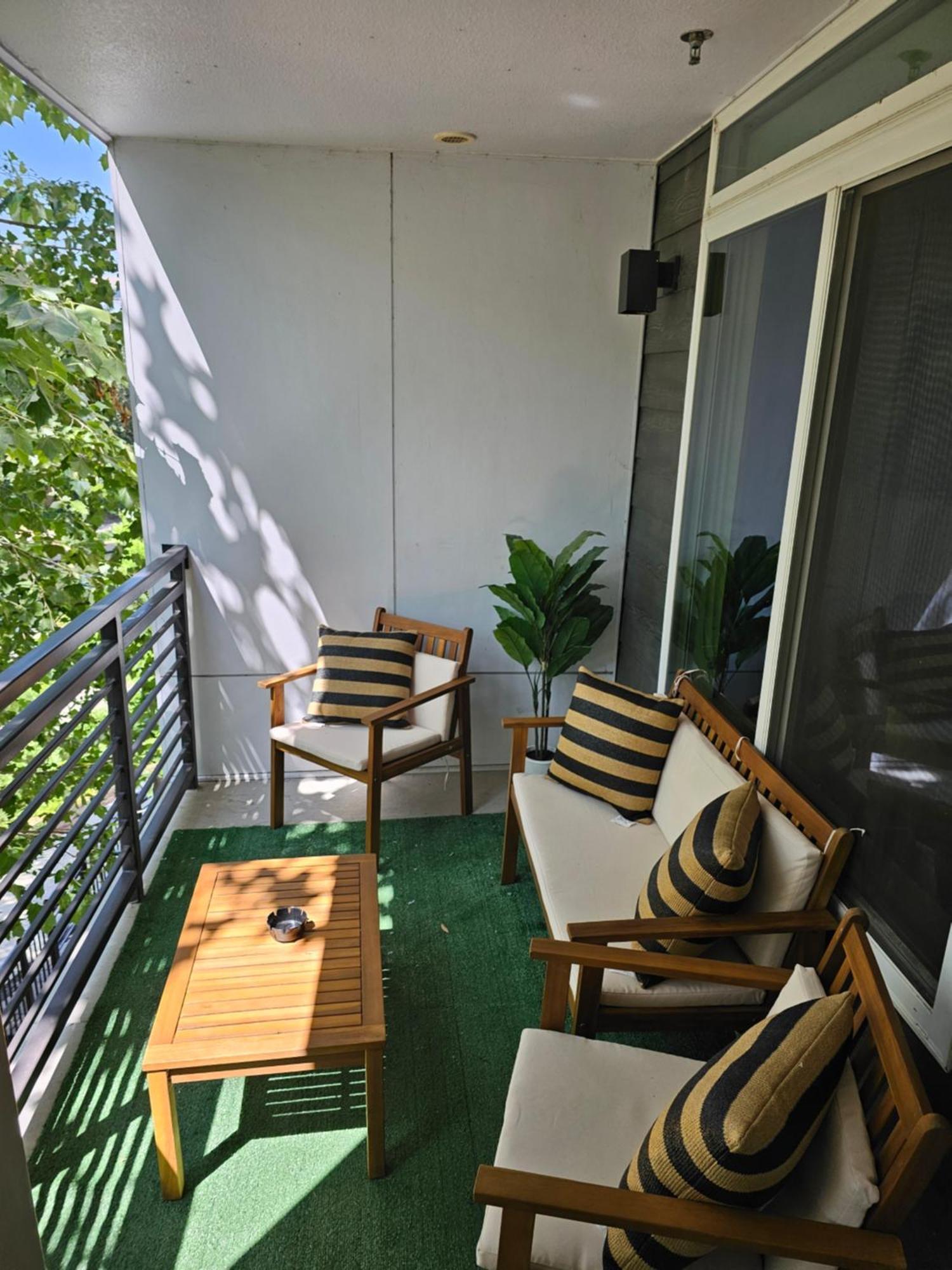 Gorgeous Facing The Riverwalk With A King Apartment San Antonio