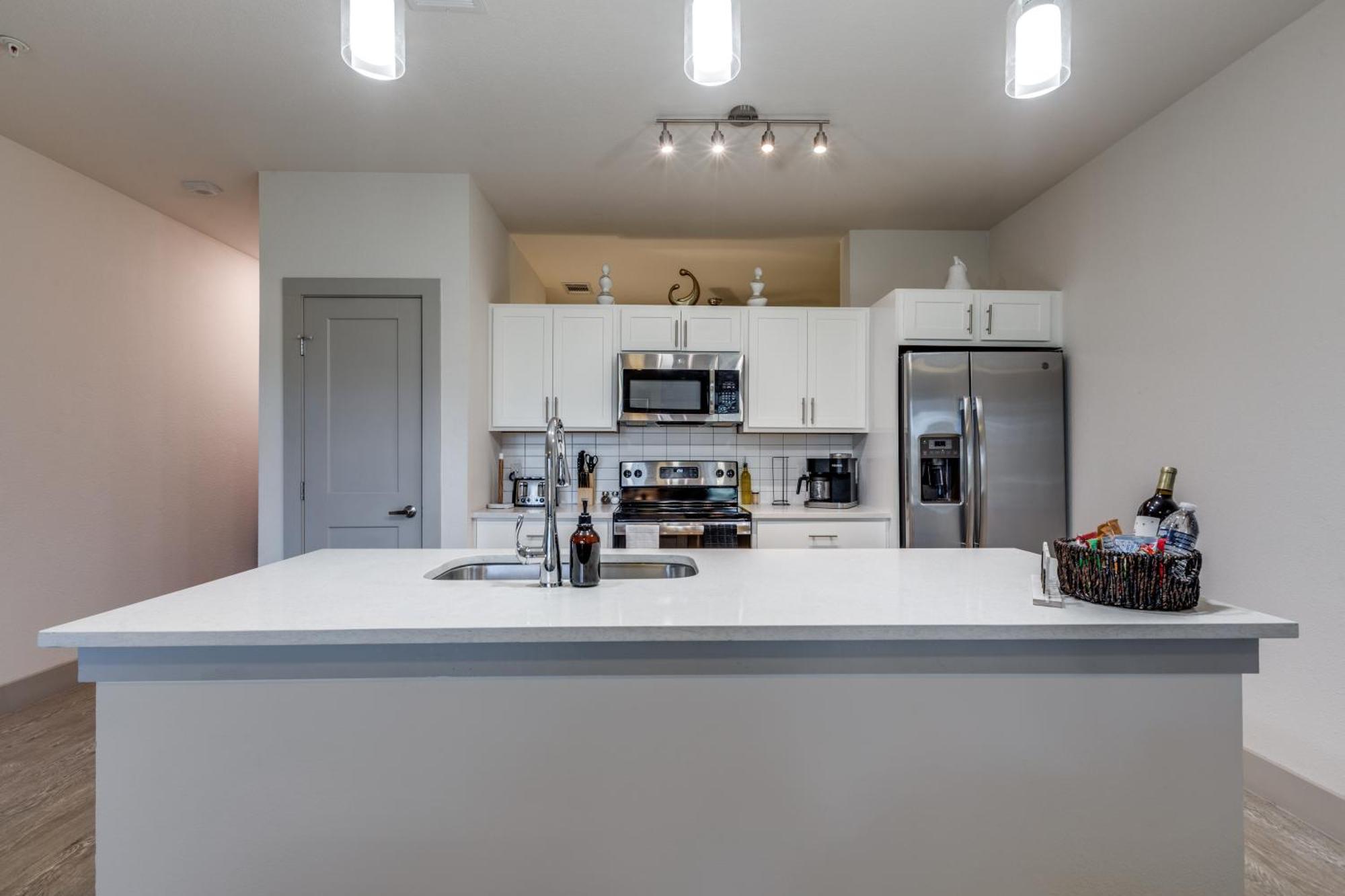 Gorgeous Facing The Riverwalk With A King Apartment San Antonio